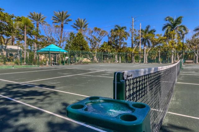 1800 BENJAMIN FRANKLIN DRIVE A205, Sarasota, FL 34236