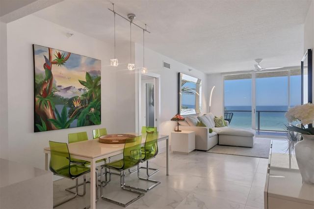 1800 BENJAMIN FRANKLIN DRIVE A205, Sarasota, FL 34236