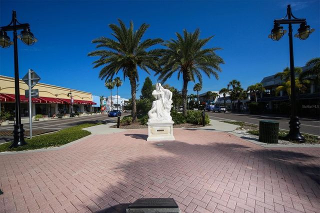 1800 BENJAMIN FRANKLIN DRIVE A205, Sarasota, FL 34236