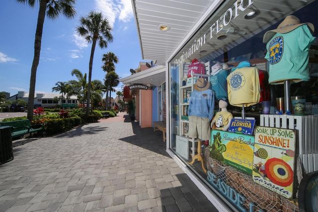 1800 BENJAMIN FRANKLIN DRIVE A205, Sarasota, FL 34236