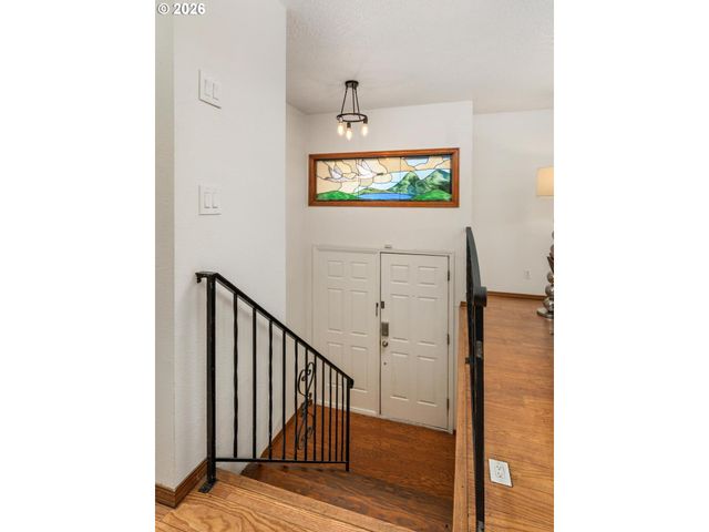 8501 Sw IROQUOIS Dr, Tualatin, OR 97062