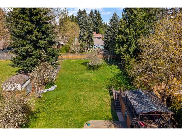 8501 Sw IROQUOIS Dr, Tualatin, OR 97062