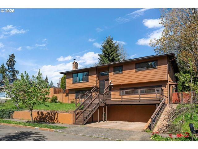 8501 Sw IROQUOIS Dr, Tualatin, OR 97062