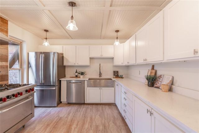 1910 Leawood Place, Edmond, OK 73034