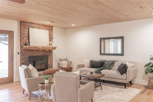 1910 Leawood Place, Edmond, OK 73034