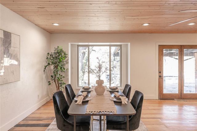 1910 Leawood Place, Edmond, OK 73034