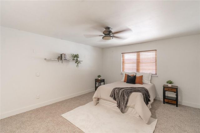 1910 Leawood Place, Edmond, OK 73034