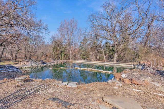 1910 Leawood Place, Edmond, OK 73034