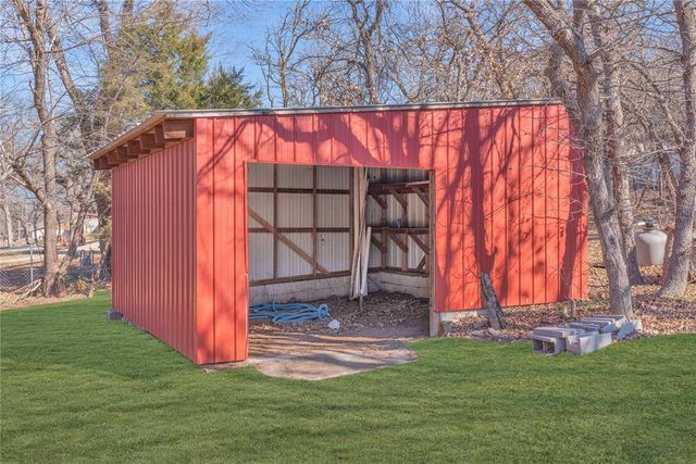 1910 Leawood Place, Edmond, OK 73034