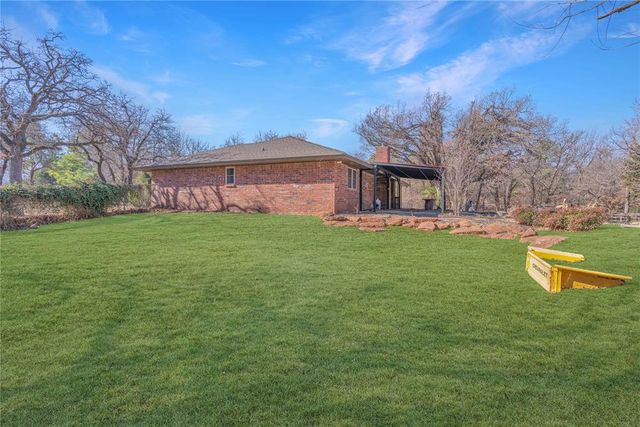 1910 Leawood Place, Edmond, OK 73034