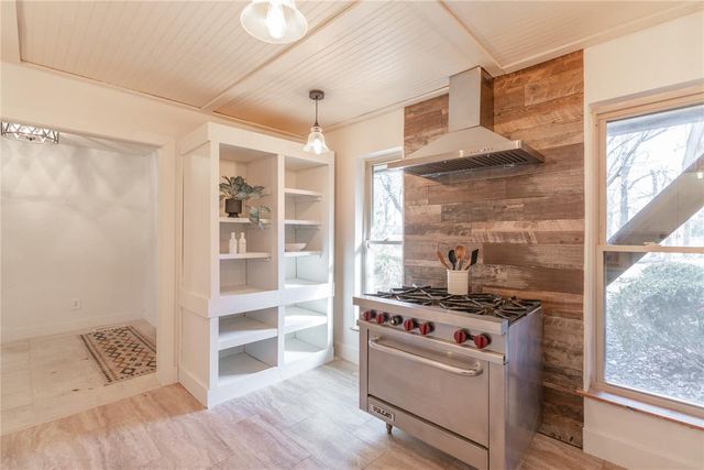 1910 Leawood Place, Edmond, OK 73034