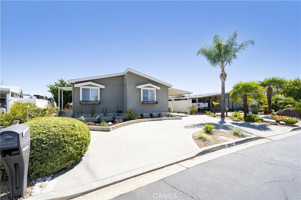 38642 Via Amarilla, Murrieta, CA 92563 — photo 2