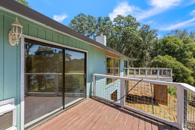 2630 Greenway Dr, Kelseyville, CA 95451