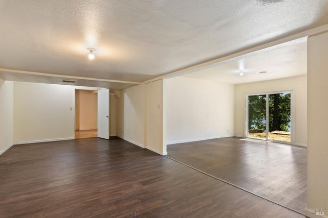 2630 Greenway Dr, Kelseyville, CA 95451