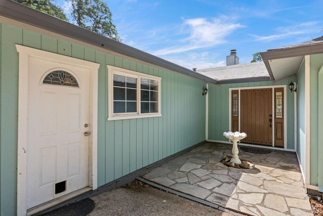 2630 Greenway Dr, Kelseyville, CA 95451