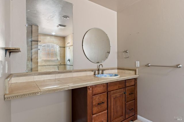 2630 Greenway Dr, Kelseyville, CA 95451