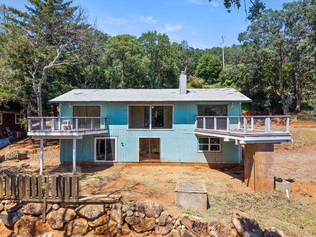 2630 Greenway Dr, Kelseyville, CA 95451