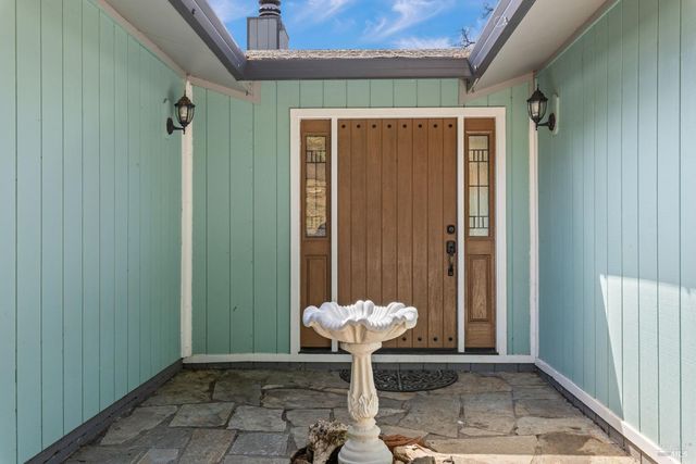 2630 Greenway Dr, Kelseyville, CA 95451