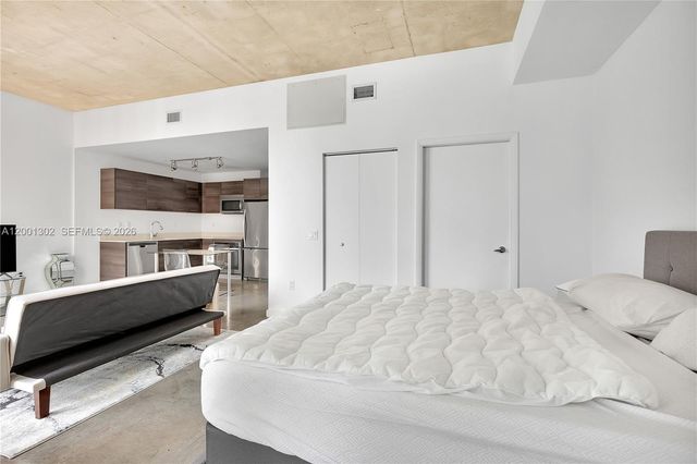 151 SE 1st St 1107, Miami, FL 33131