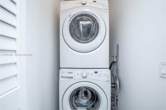 151 SE 1st St 1107, Miami, FL 33131