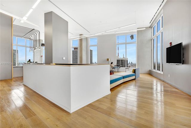 151 SE 1st St 1107, Miami, FL 33131