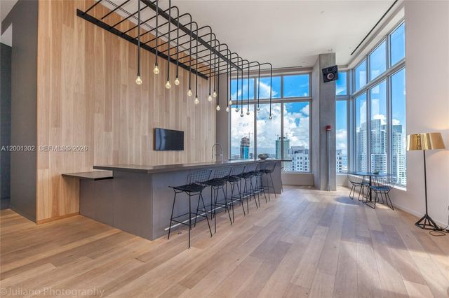 151 SE 1st St 1107, Miami, FL 33131