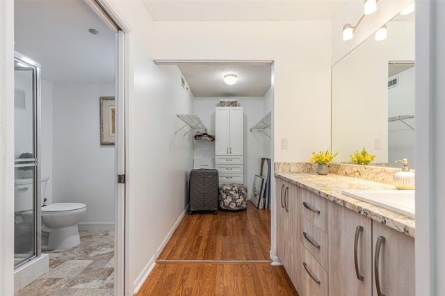 4734 Lucerne Lakes Boulevard 306, Lake Worth, FL 33467