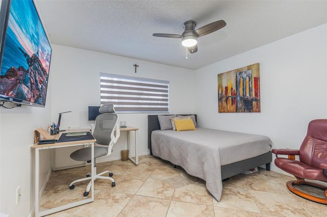 4734 Lucerne Lakes Boulevard 306, Lake Worth, FL 33467