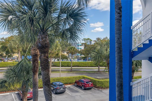 4734 Lucerne Lakes Boulevard 306, Lake Worth, FL 33467