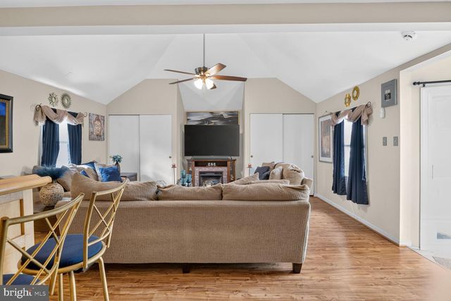 6 SUNSET RD, Owings Mills, MD 21117
