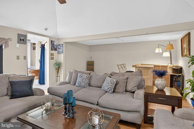 6 SUNSET RD, Owings Mills, MD 21117