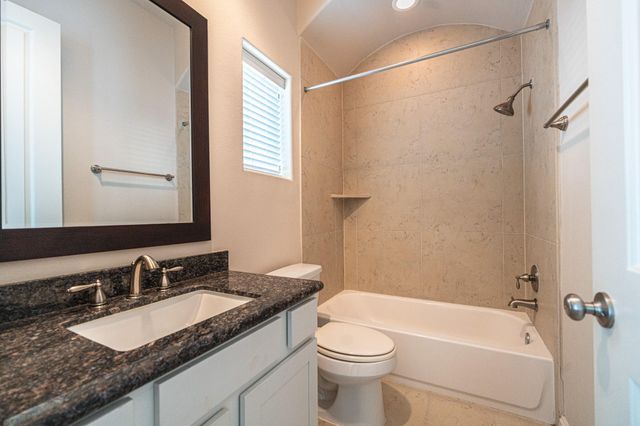 1027 Saint Charles Street, Houston, TX 77003