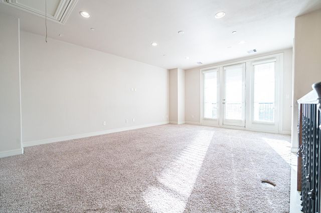 1027 Saint Charles Street, Houston, TX 77003