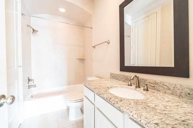 1027 Saint Charles Street, Houston, TX 77003
