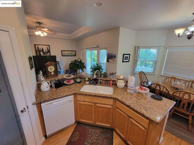 38 Saratoga RD, Sonora, CA 95370