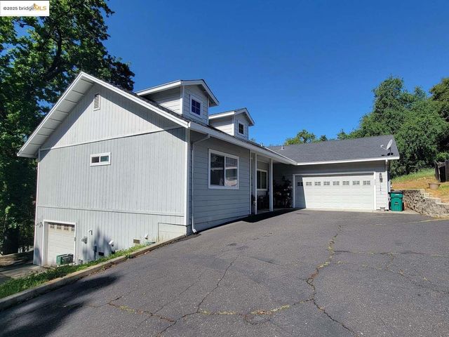 38 Saratoga RD, Sonora, CA 95370