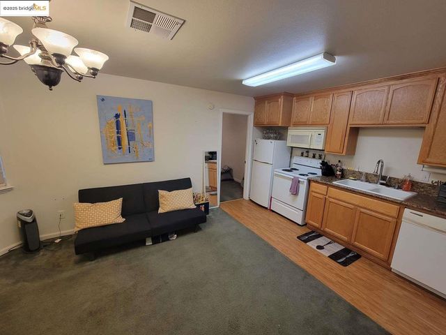 38 Saratoga RD, Sonora, CA 95370