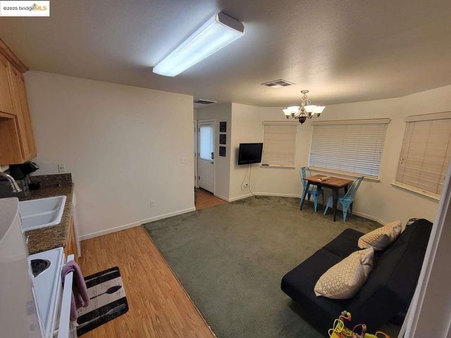 38 Saratoga RD, Sonora, CA 95370