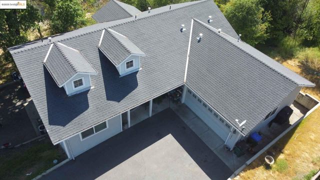 38 Saratoga RD, Sonora, CA 95370