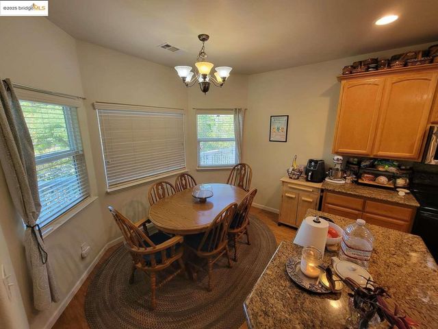 38 Saratoga RD, Sonora, CA 95370