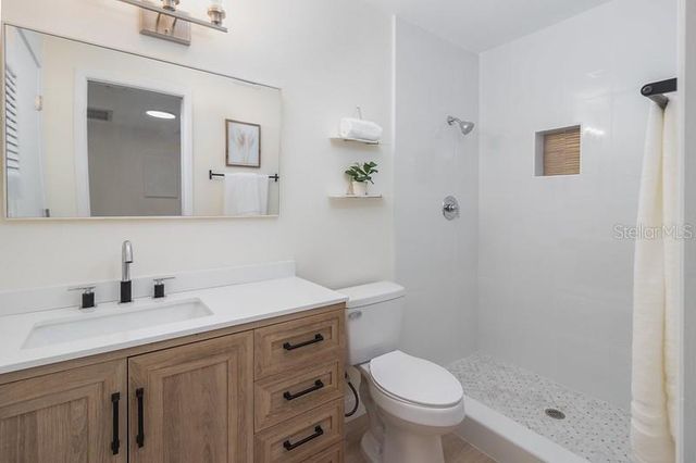 223 LAKEWOOD DRIVE 223, Bradenton, FL 34210