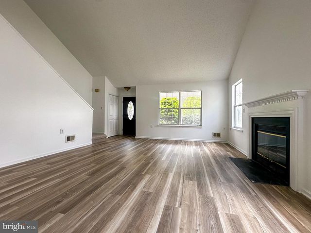 108 PINE OAK BLVD, Barnegat, NJ 08005