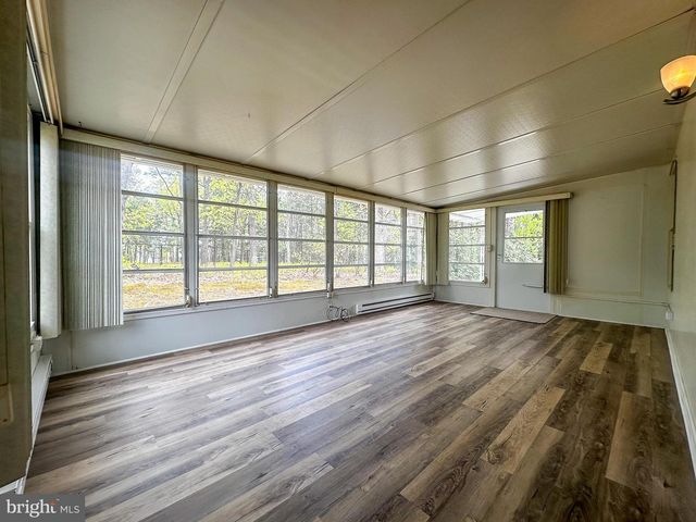 108 PINE OAK BLVD, Barnegat, NJ 08005