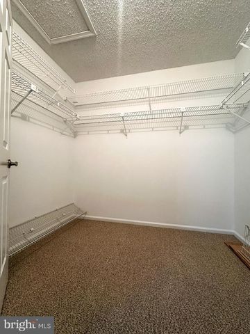 108 PINE OAK BLVD, Barnegat, NJ 08005