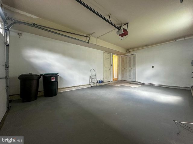 108 PINE OAK BLVD, Barnegat, NJ 08005