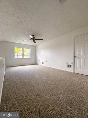 108 PINE OAK BLVD, Barnegat, NJ 08005