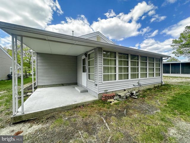 108 PINE OAK BLVD, Barnegat, NJ 08005