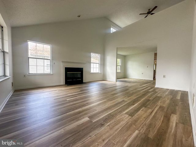 108 PINE OAK BLVD, Barnegat, NJ 08005