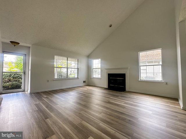 108 PINE OAK BLVD, Barnegat, NJ 08005