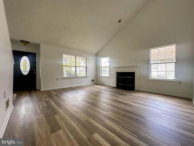 108 PINE OAK BLVD, Barnegat, NJ 08005